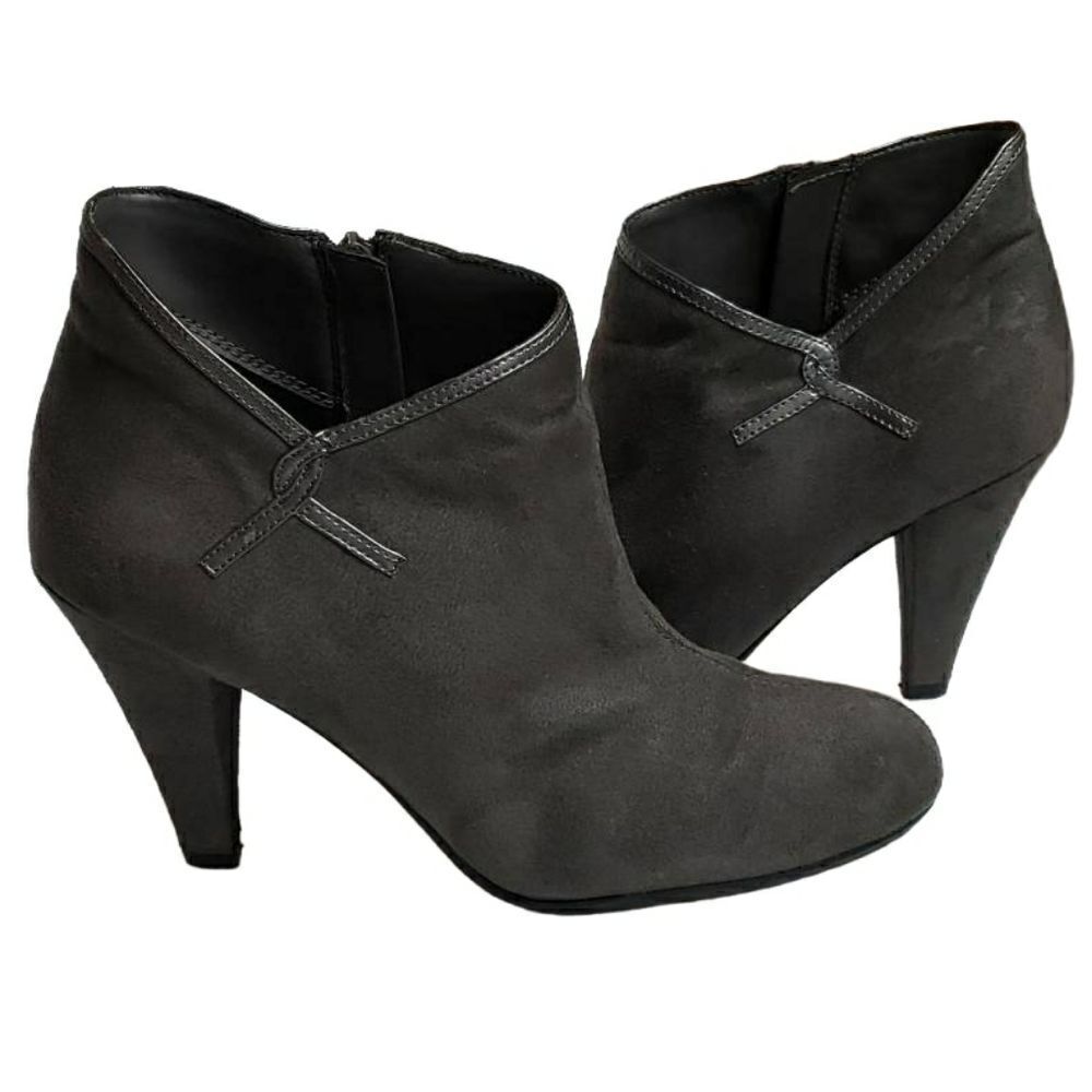 🌹Vintage Predictions Gray Faux Suede Bootie sz 11